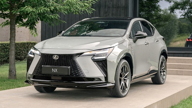 Обновлённый Lexus NX: упрощённый салон с парфюмом и настроенное на Нюрбургринге шасси