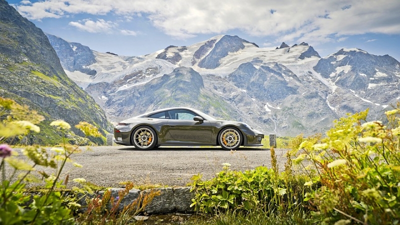 Porsche 911 GT3 Bergsport: спецверсия на «механике» для штурма альпийских серпантинов